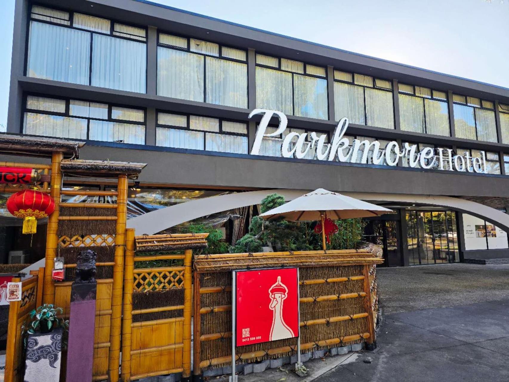The Parkmore Hotel Melbourne Exterior photo