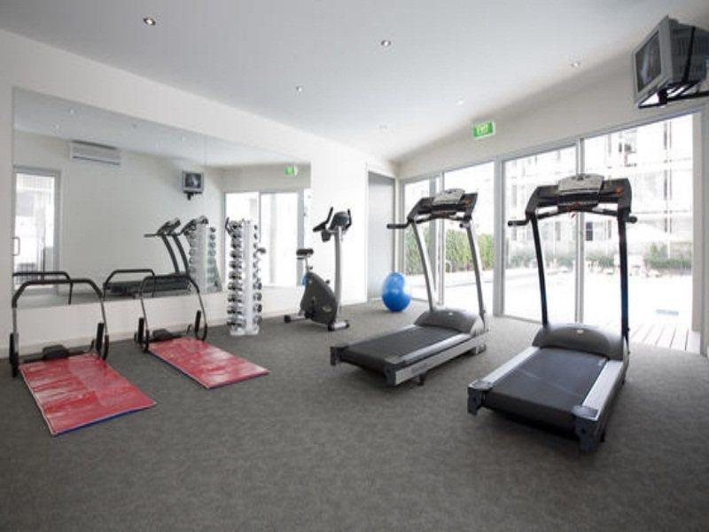 The Parkmore Hotel Melbourne Exterior photo